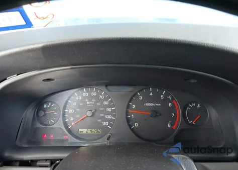 2001 Nissan Xterra Xe-V6 из США, поврежденный, VIN 5N1ED28T81C527817